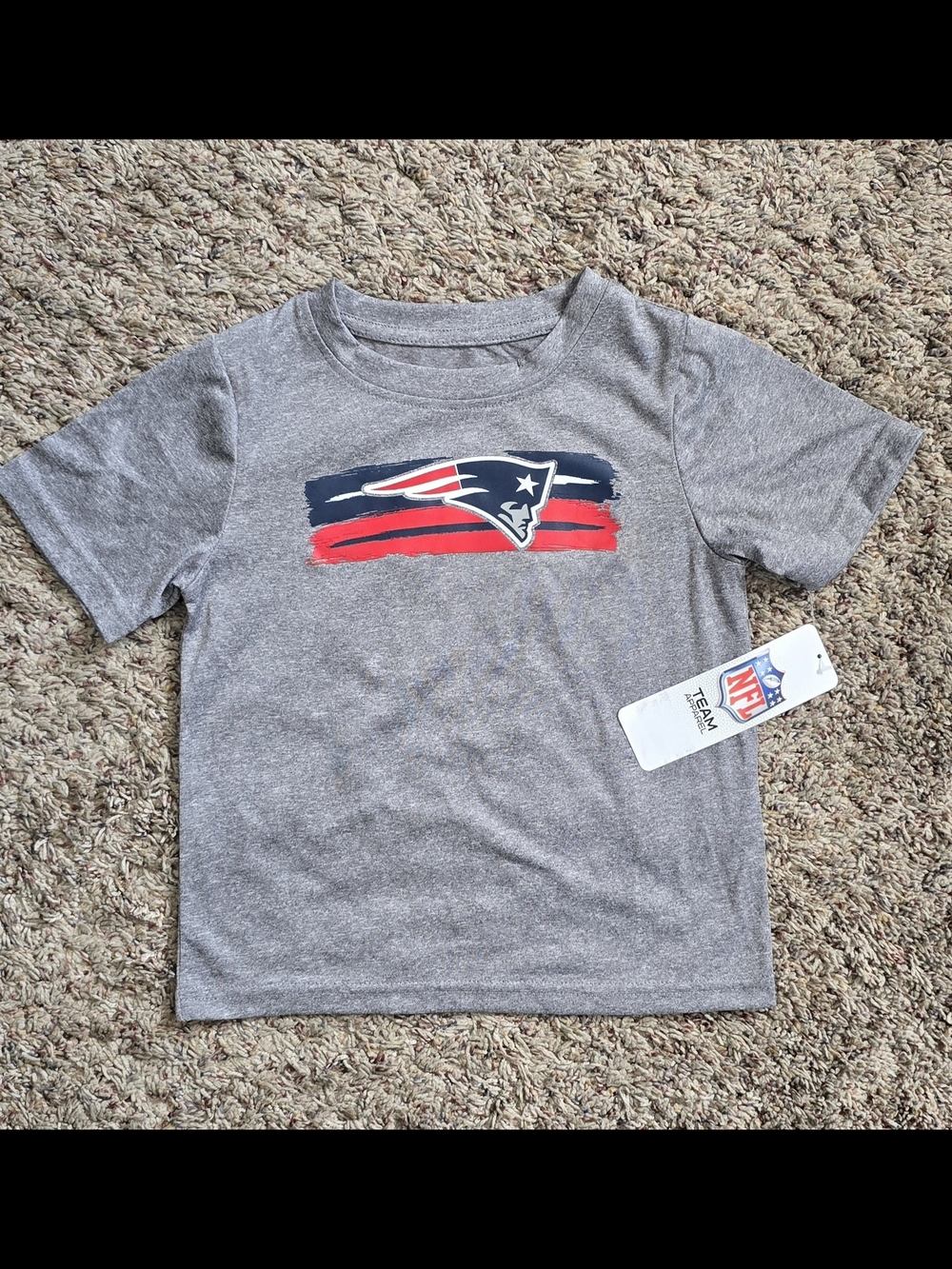 NFL New England Patriots Gray Kids Short Sleeve Tee with Team Logo Size 3T